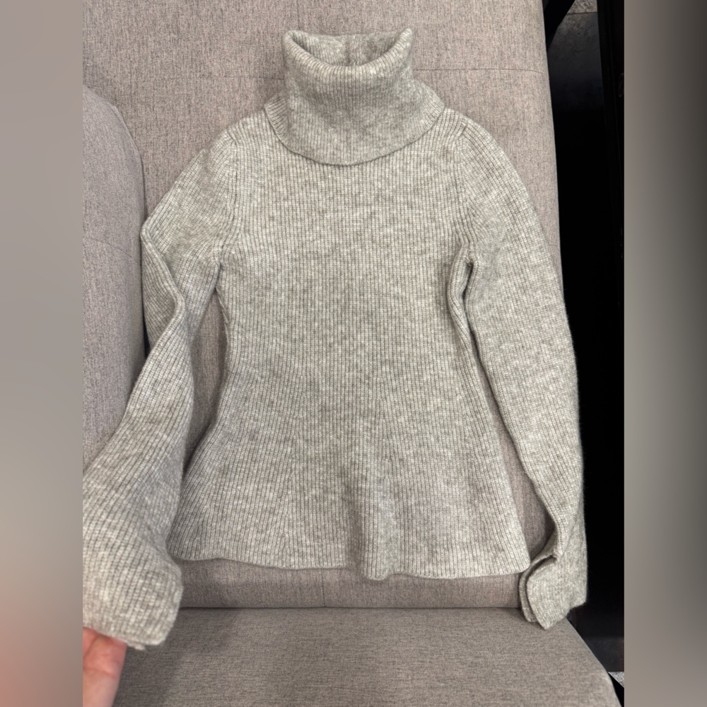 Zara sweater NEW